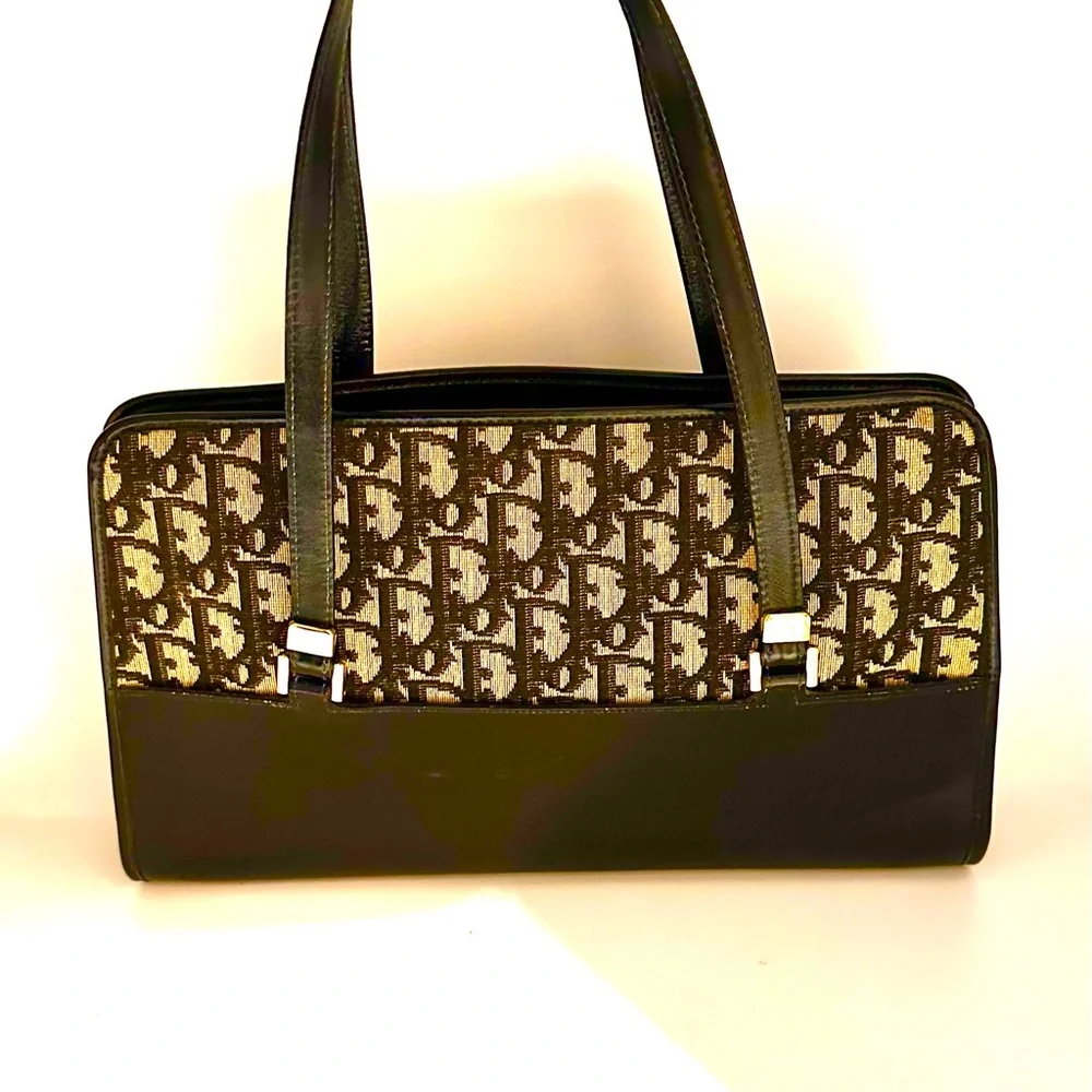 Christian Dior - Trotter Shoulder Bag - Picture 2 of 11